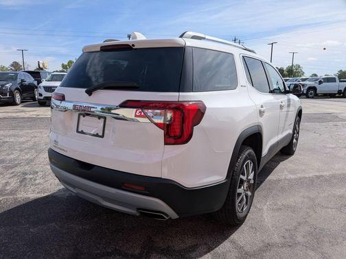 Summit White 2023 GMC Acadia FWD SLE