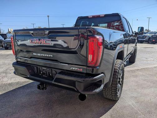 2023 GMC Sierra 2500 AT4