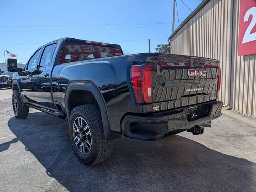 2023 GMC Sierra 2500 AT4