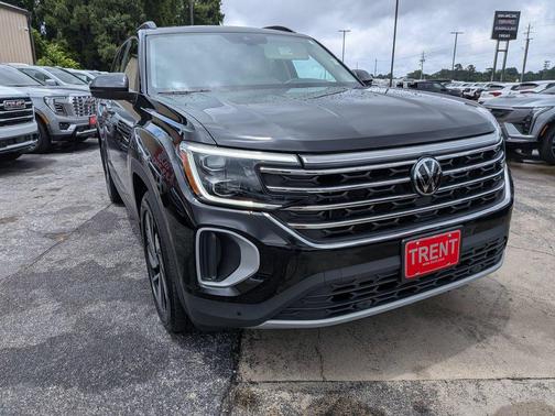 Deep Black Pearl 2025 Volkswagen Atlas 2.0T SE w/Technology 4MOTION