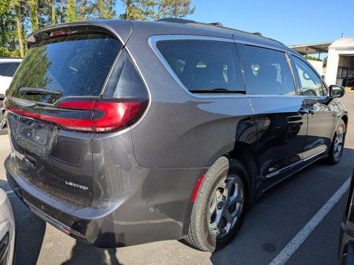 2022 Chrysler Pacifica Limited
