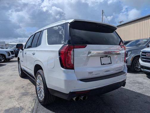White Frost Tricoat 2023 GMC Yukon Denali
