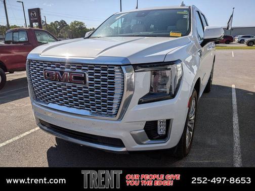 White Frost Tricoat 2023 GMC Yukon Denali