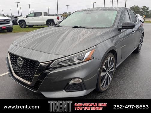 2021 Nissan Altima SR FWD