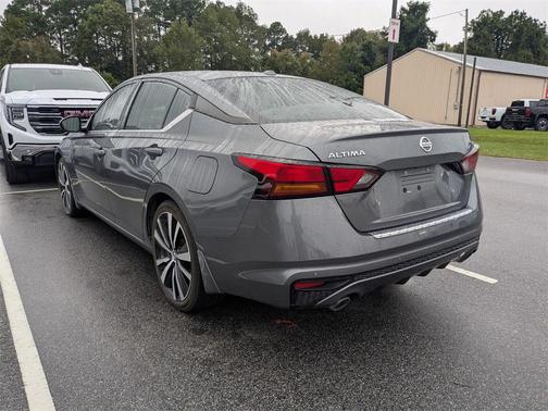 2021 Nissan Altima SR FWD