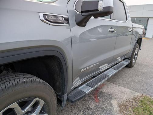 Sterling Metallic 2024 GMC Sierra 1500 SLT
