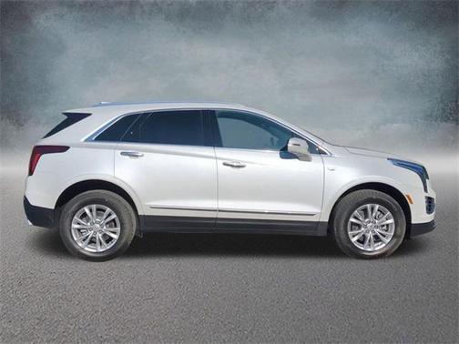 2025 Cadillac XT5 Luxury