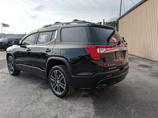 2023 GMC Acadia FWD SLT
