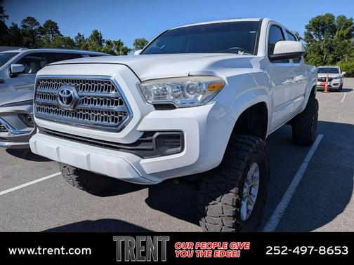 Super White 2017 Toyota Tacoma SR