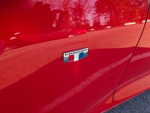 2017 Chevrolet Camaro 2LT