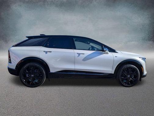 2025 Cadillac OPTIQ Sport 1 AWD