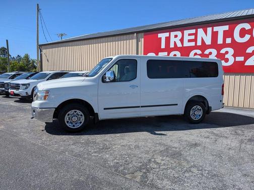 2021 Nissan NV Passenger NV3500 HD SL V8