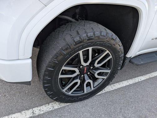 2022 GMC Sierra 1500 AT4