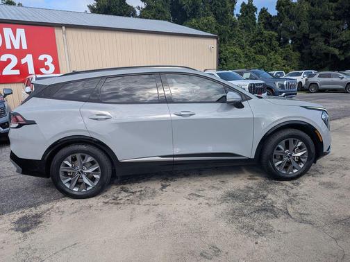Wolf Gray 2023 Kia Sportage SX