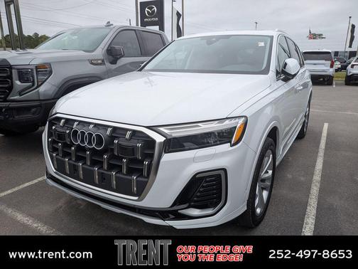 Glacier White Metallic 2025 Audi Q7 55 Premium Plus