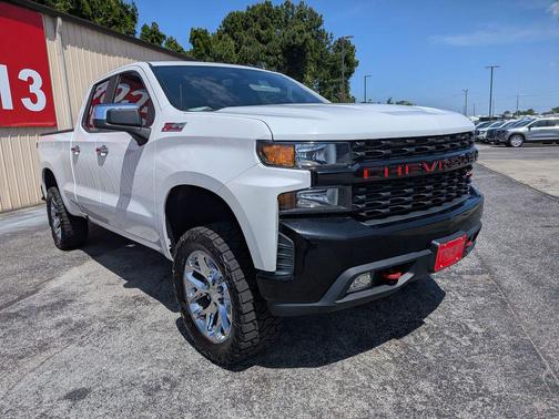 Summit White 2019 Chevrolet Silverado 1500 Custom Trail Boss