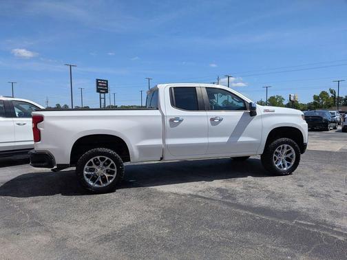 Summit White 2019 Chevrolet Silverado 1500 Custom Trail Boss