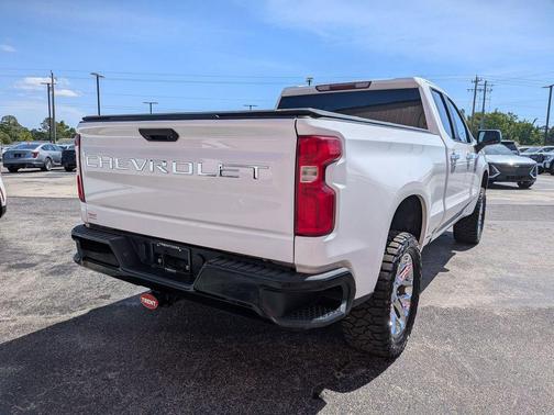 Summit White 2019 Chevrolet Silverado 1500 Custom Trail Boss
