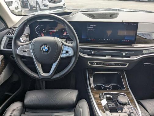 2024 BMW X7 xDrive40i
