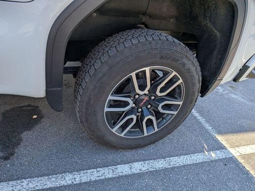 Summit White 2026 GMC Sierra 1500 AT4