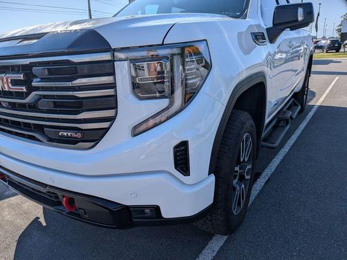 Summit White 2026 GMC Sierra 1500 AT4