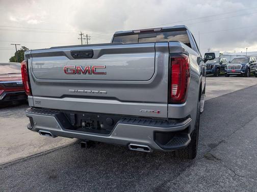 Sterling Metallic 2023 GMC Sierra 1500 AT4