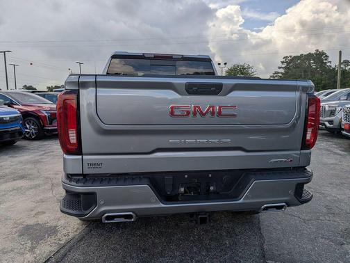 Sterling Metallic 2023 GMC Sierra 1500 AT4