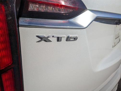 2021 Cadillac XT6 Premium Luxury FWD