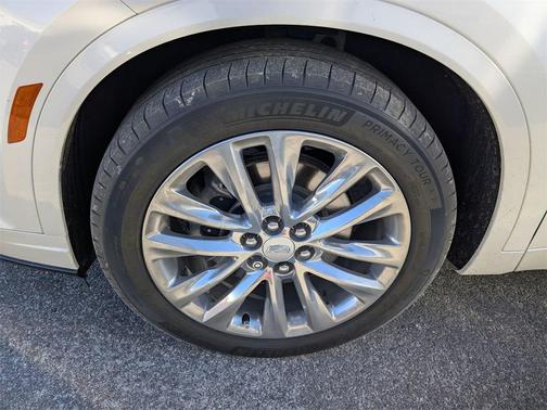 2021 Cadillac XT6 Premium Luxury FWD