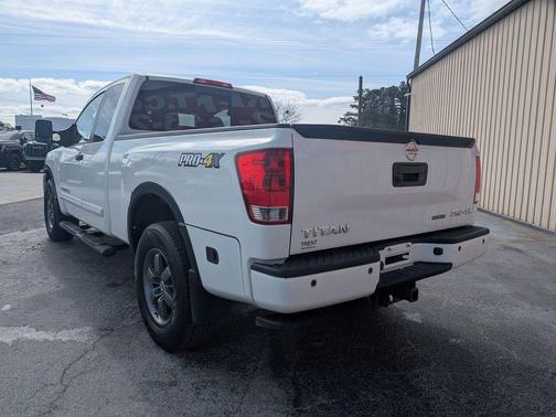 2015 Nissan Titan PRO-4X