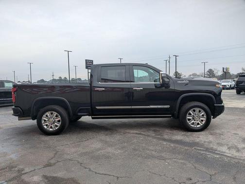 2025 Chevrolet Silverado 2500 High Country