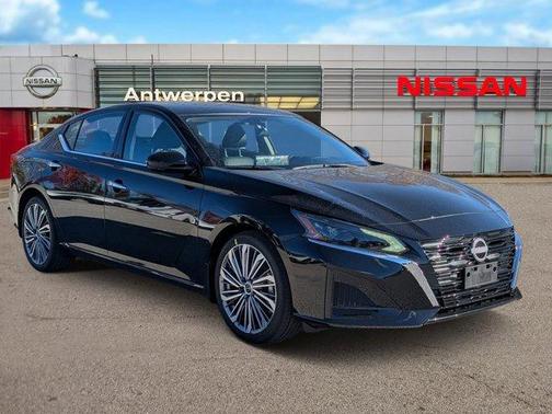 2025 Nissan Altima SL