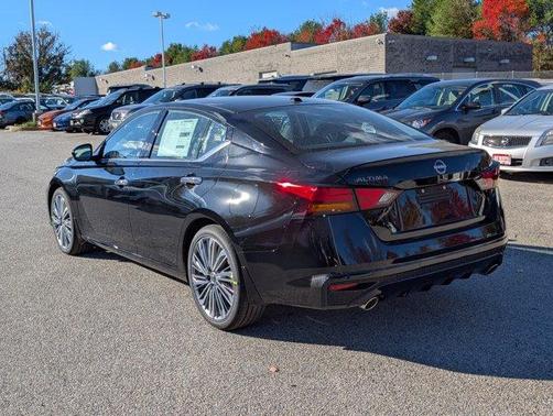 2025 Nissan Altima SL