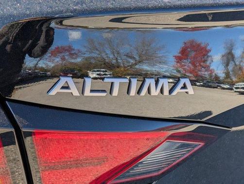 2025 Nissan Altima SL