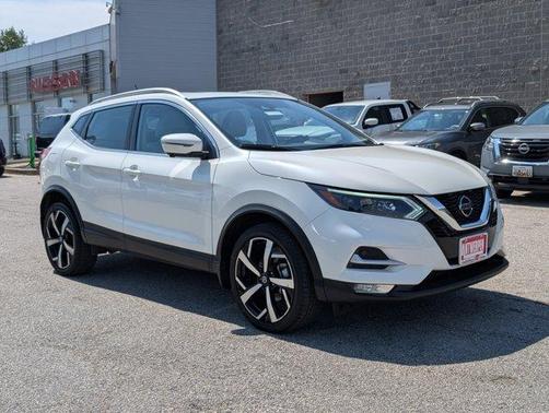 2022 Nissan Rogue Sport SL