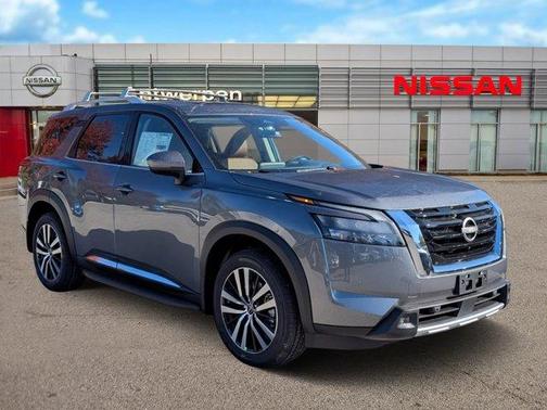 2025 Nissan Pathfinder Platinum