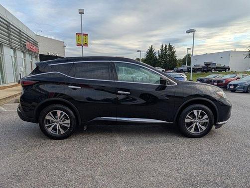 2023 Nissan Murano SV