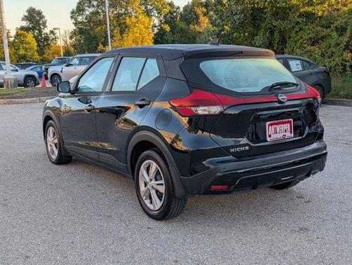 2022 Nissan Kicks S