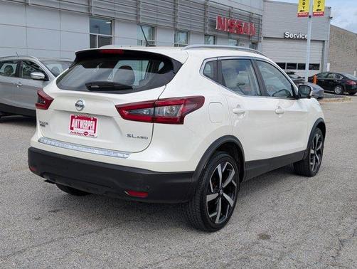 2022 Nissan Rogue Sport SL