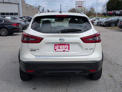 2022 Nissan Rogue Sport SL