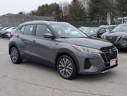 2023 Nissan Kicks SV
