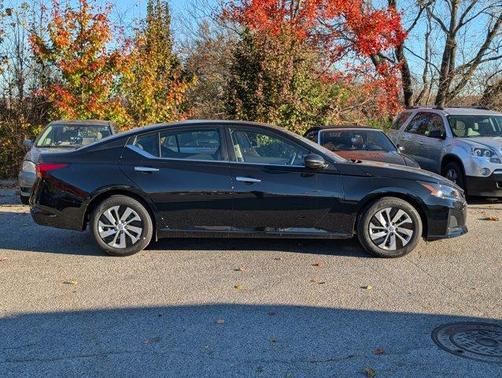 2025 Nissan Altima S