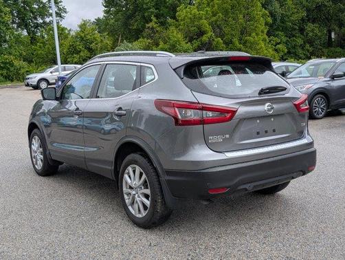 2022 Nissan Rogue Sport SV