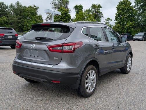 2022 Nissan Rogue Sport SV