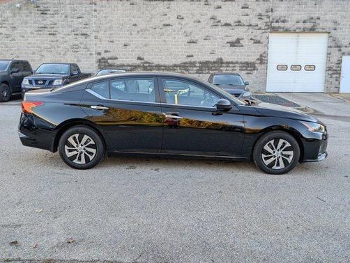 2025 Nissan Altima S