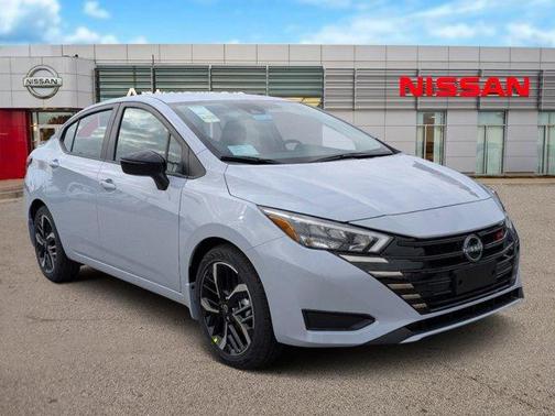 2025 Nissan Versa 1.6 SR