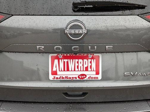 2025 Nissan Rogue SV