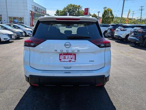 2026 Nissan Rogue SV