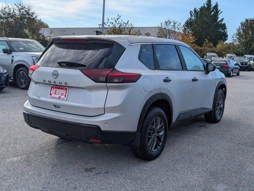 2025 Nissan Rogue S
