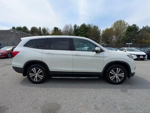 2017 Honda Pilot EX